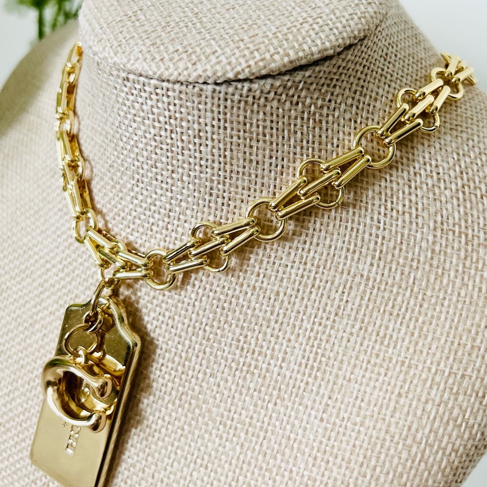 Coach Gold Handtag Signature C Charm Chain Necklace - Picture 2 of 8
